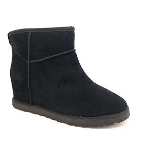 UGG Boot Classic Femme Mini Black Suede Wedge Women's 10 MSRP $160